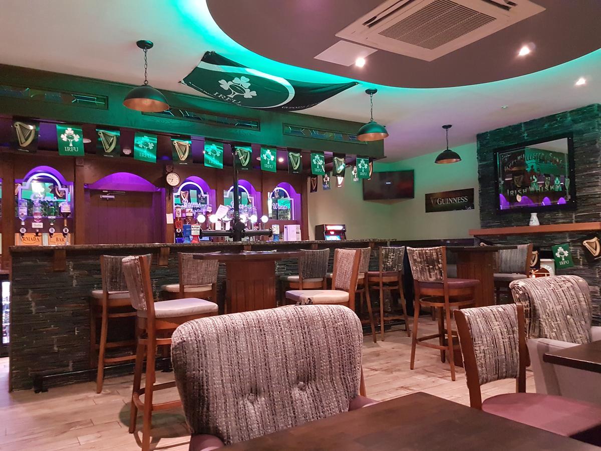 The Armada Inn แบลลีย์มันนี ภายนอก รูปภาพ